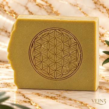 Savon Bio Fleur de Vie 3-en-1 : Naturel et Revitalisant